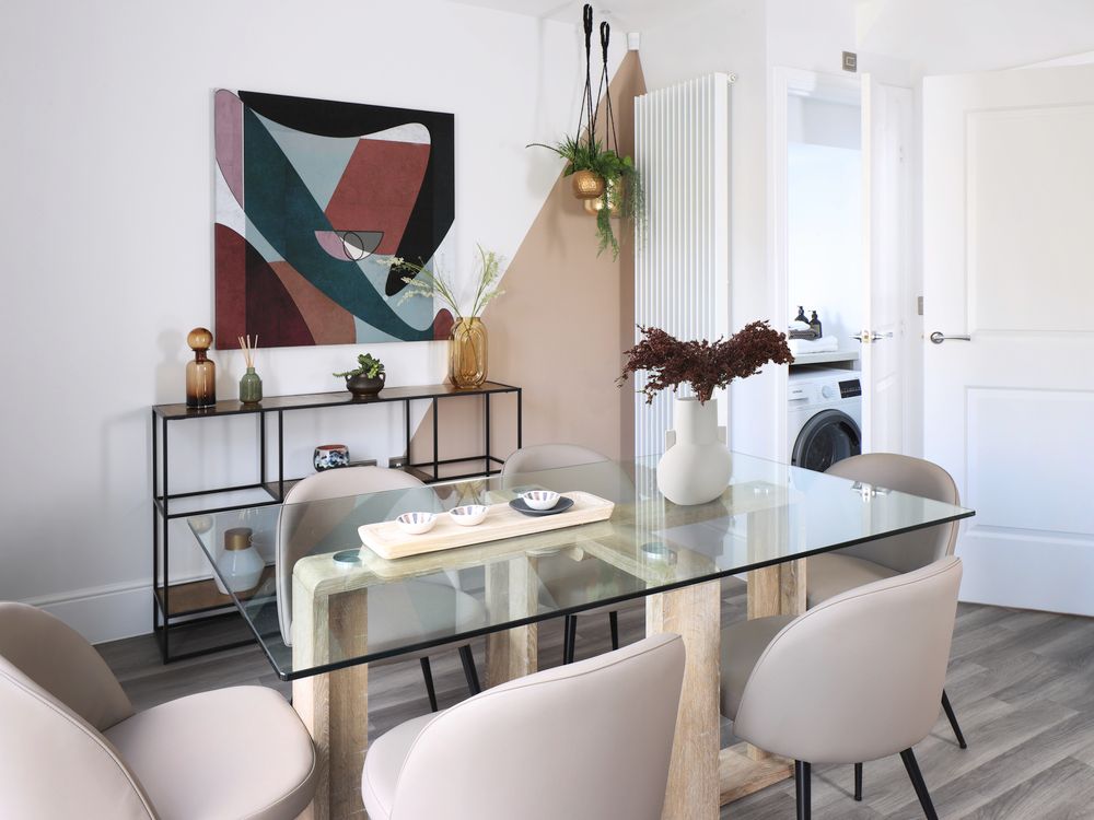 Property photo 3 of 8 Wye Dining Area