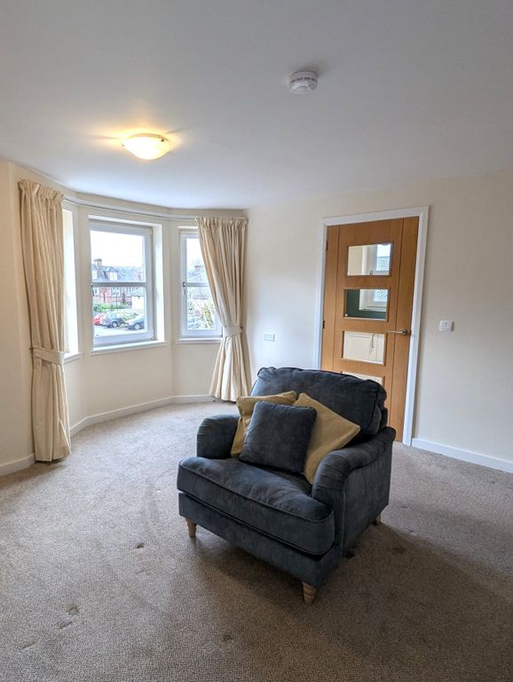 Property photo 3 of 14