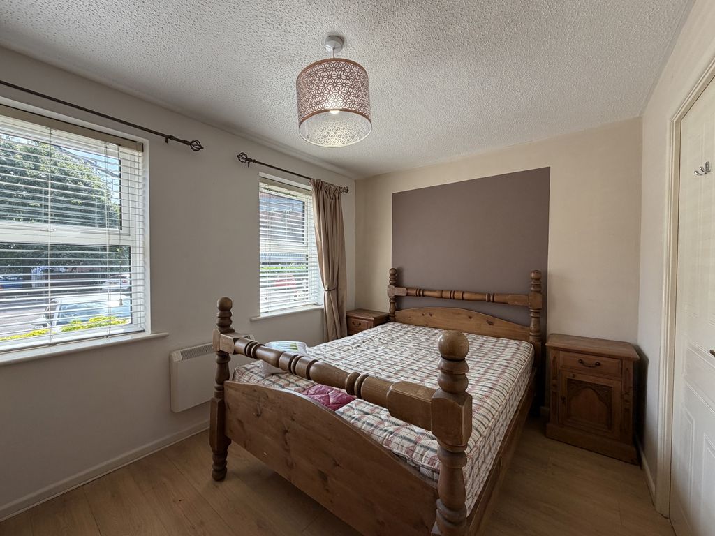 Property photo 3 of 11 Img_2430
