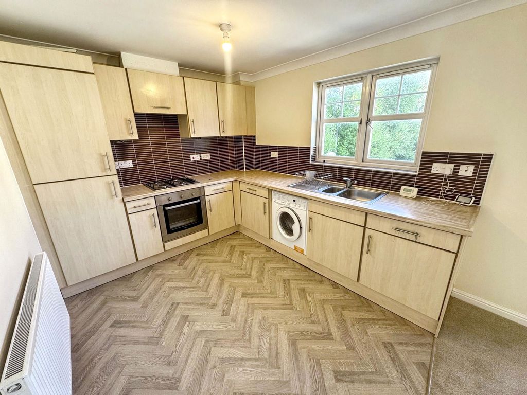 Property photo 3 of 8