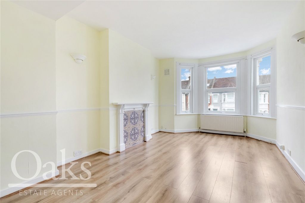Property photo 2 of 8 Reception Room