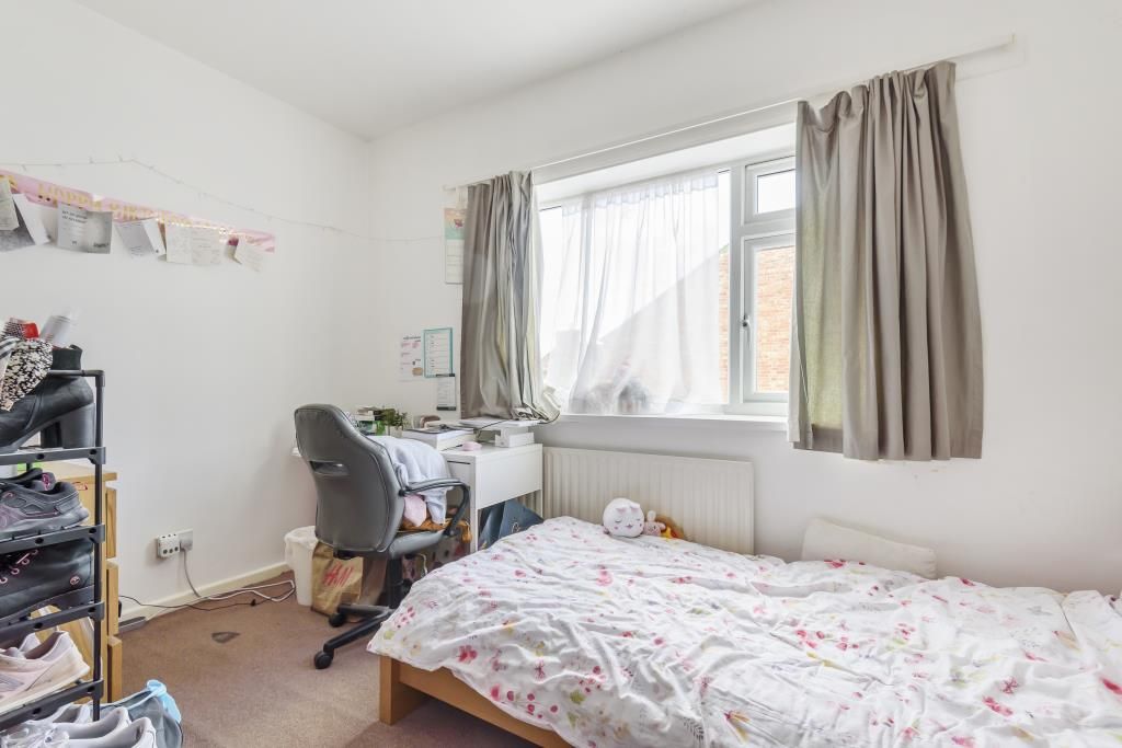 Property photo 3 of 10 Bedroom