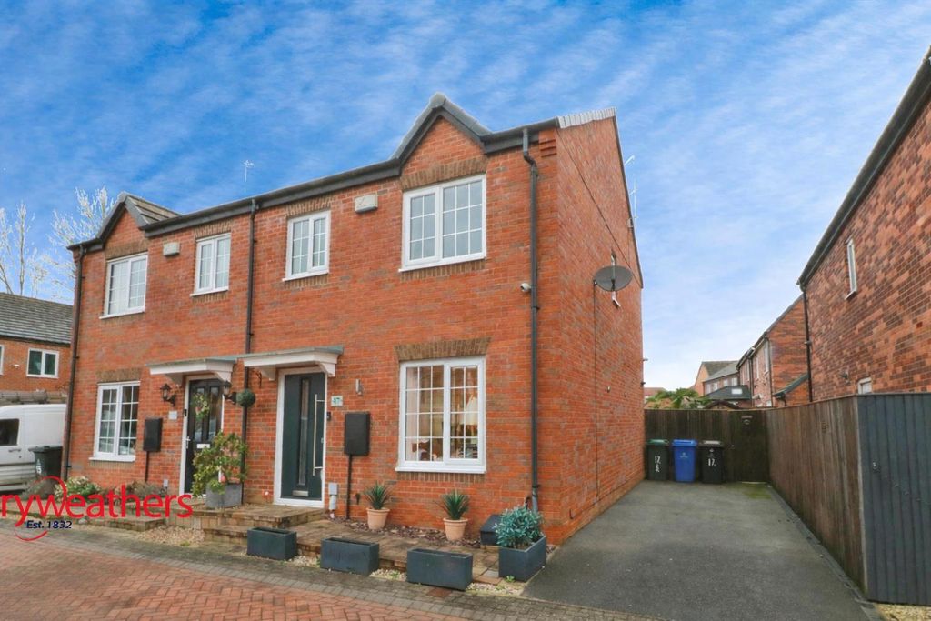 Property photo 1 of 22