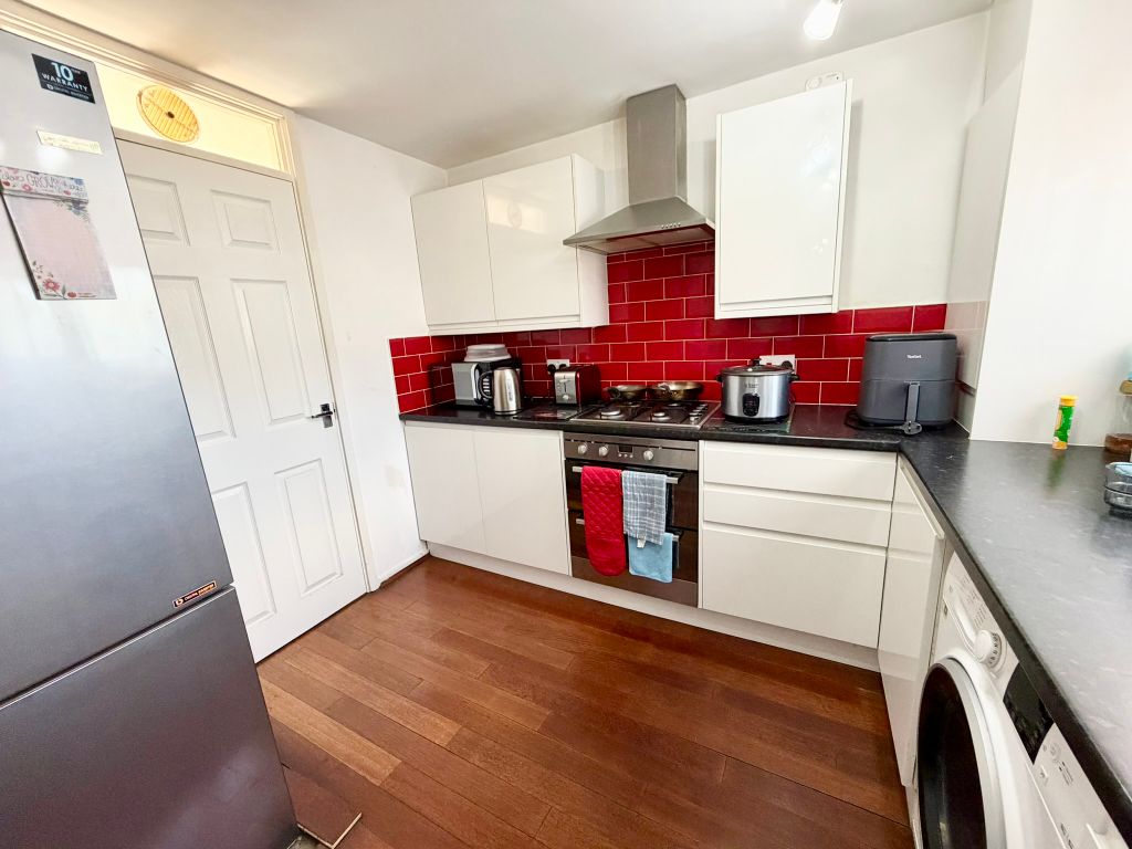 Property photo 3 of 25