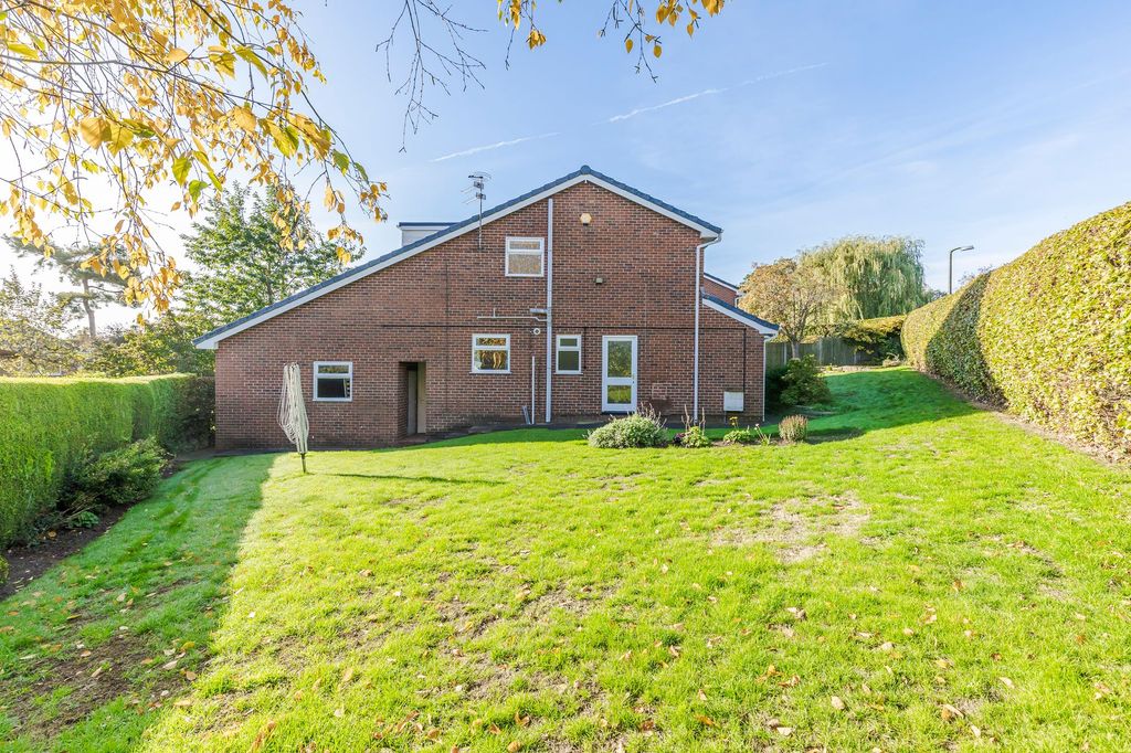 Property photo 3 of 21