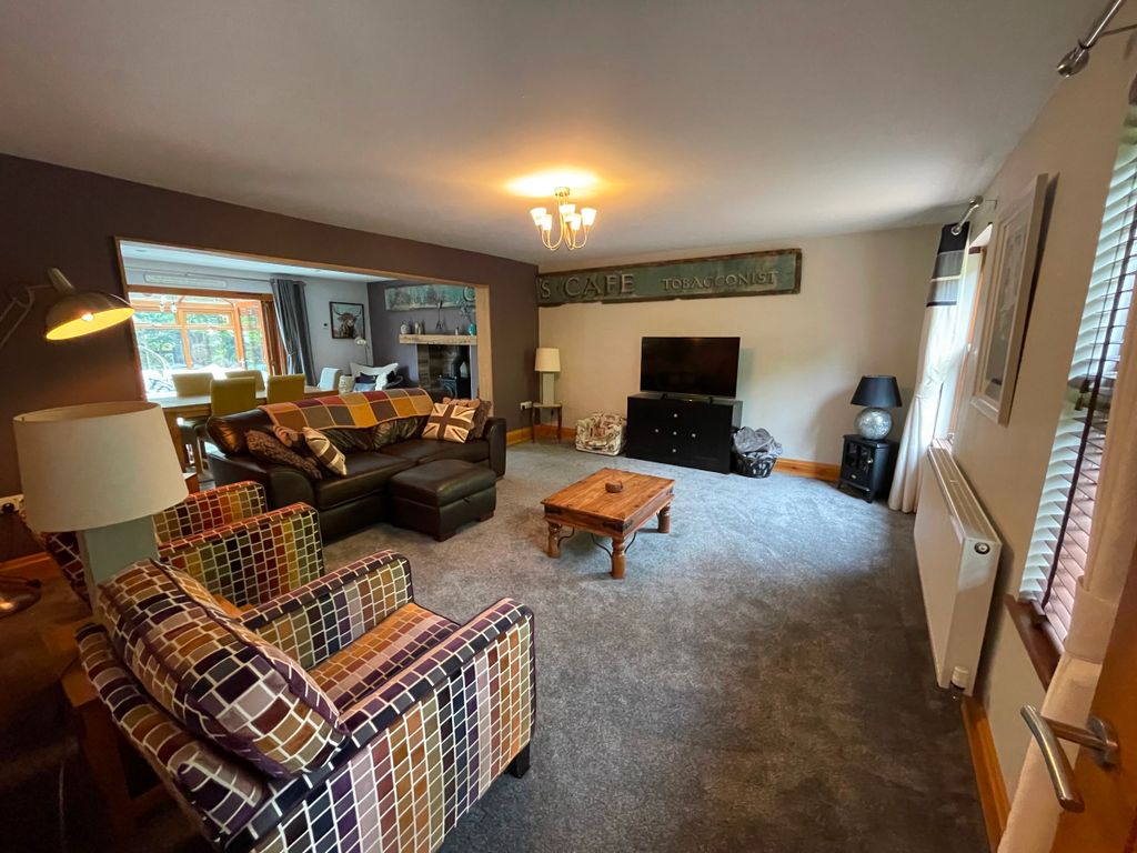 Property photo 3 of 42