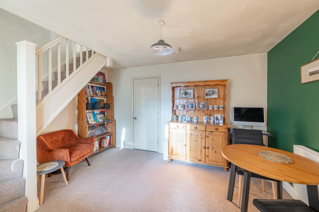 Property photo 2 of 12 Dsc_5869-Hdr