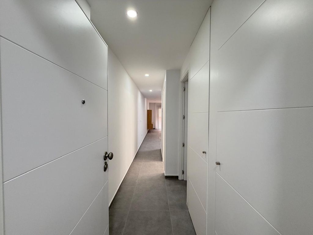 Property photo 2 of 50