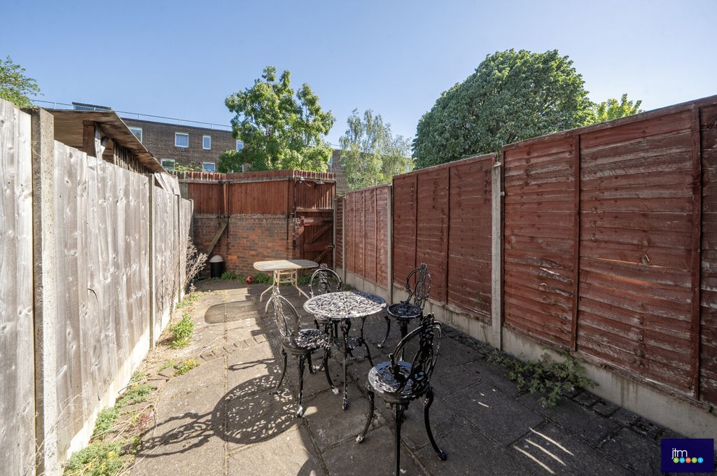Property photo 3 of 9