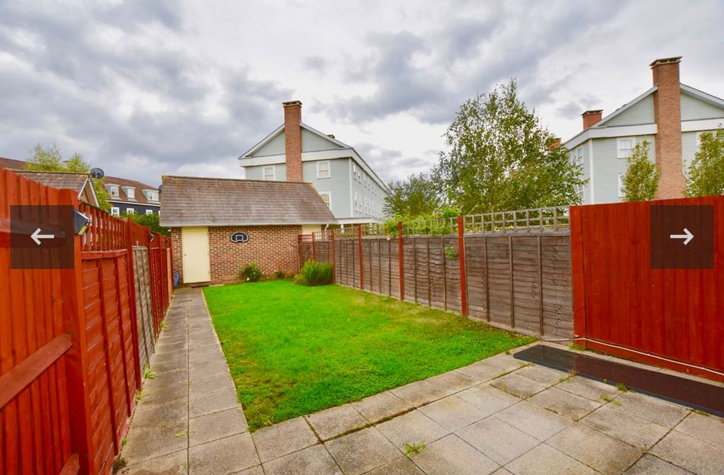 Property photo 3 of 20