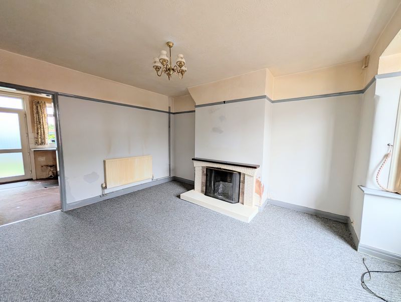 Property photo 2 of 12 Lounge