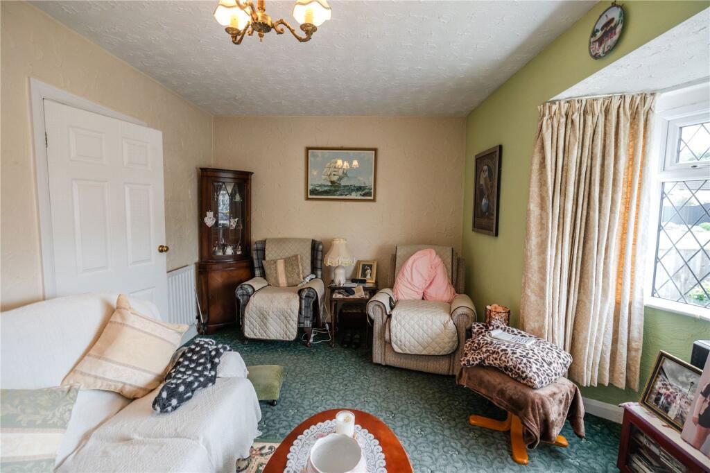 Property photo 3 of 13