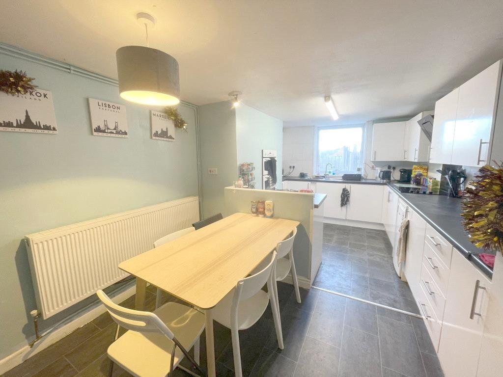 Property photo 3 of 6 Picture No. 06