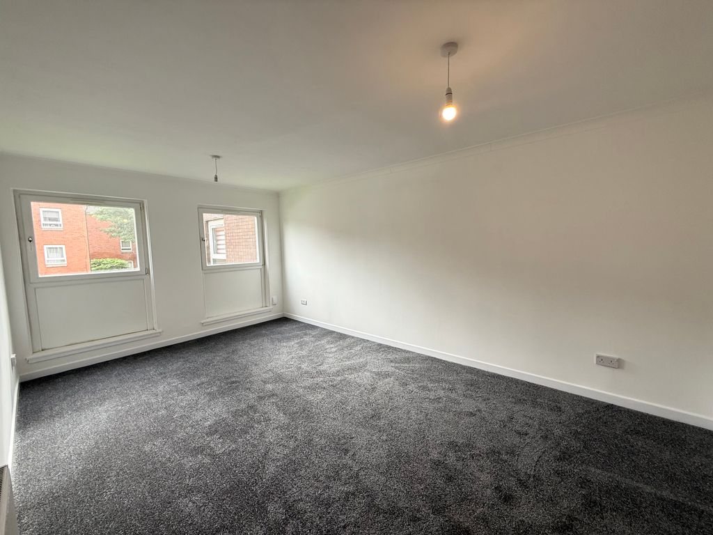 Property photo 2 of 9 2