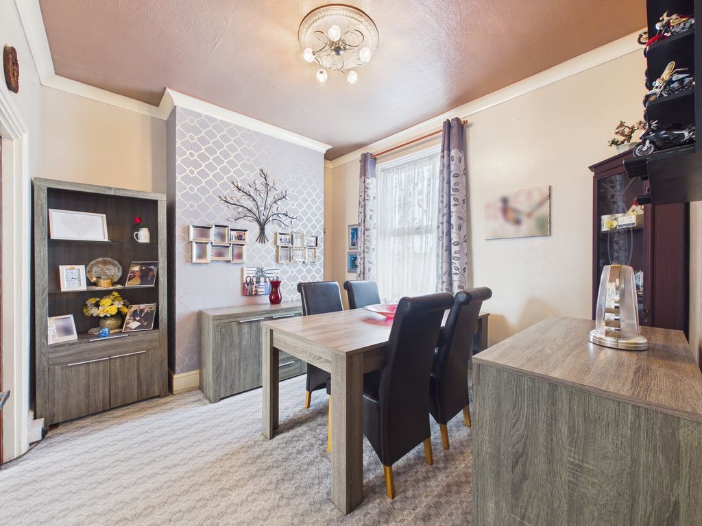 Property photo 2 of 9 Dining Room