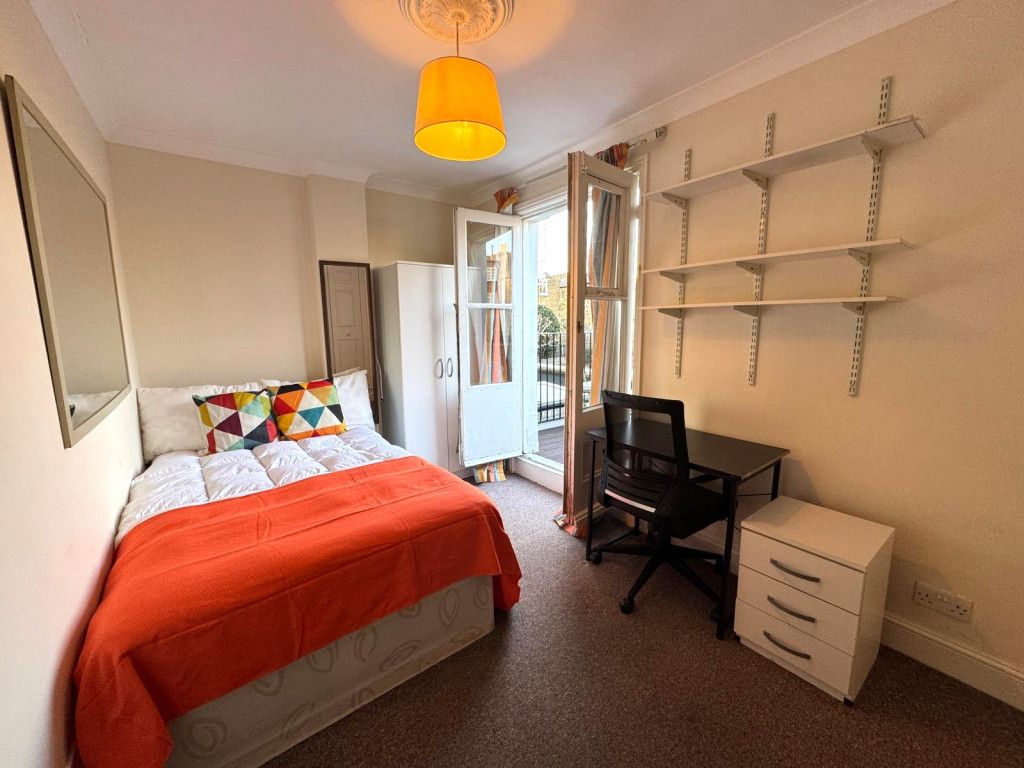 Property photo 2 of 8