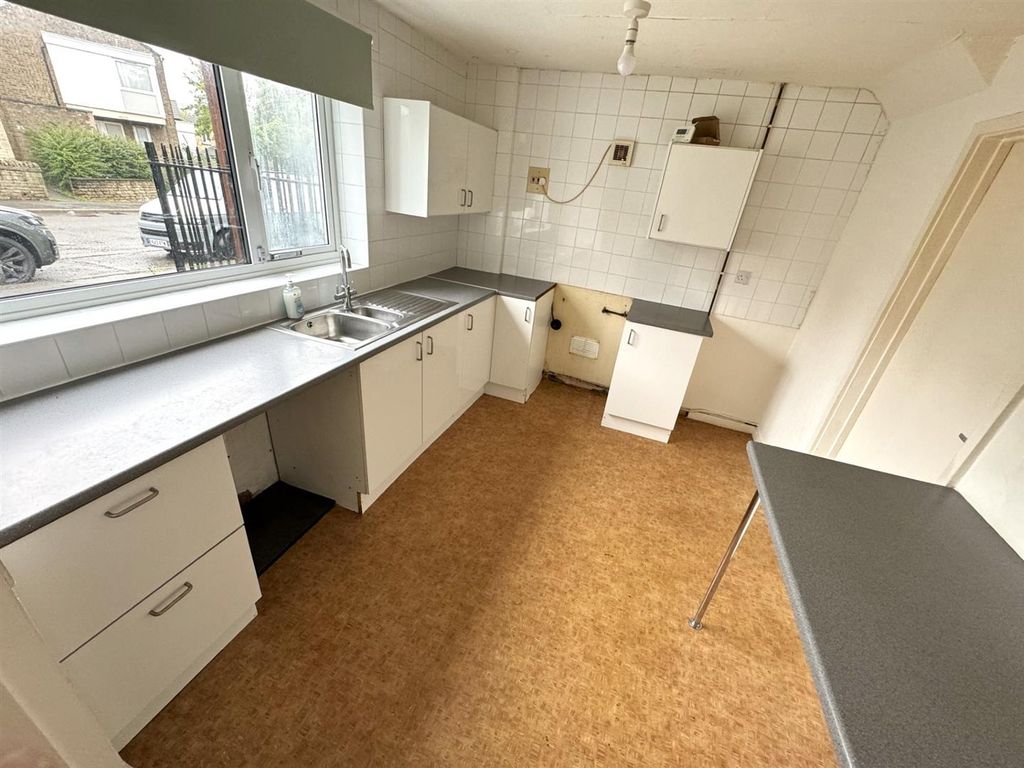 Property photo 2 of 13 Thumbnail_Img_0295.Jpg