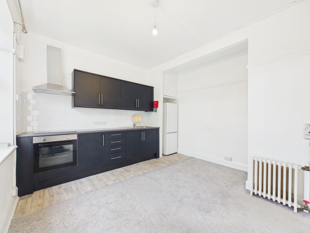 Property photo 2 of 4 Cam03519G0-Pr0525-Still002