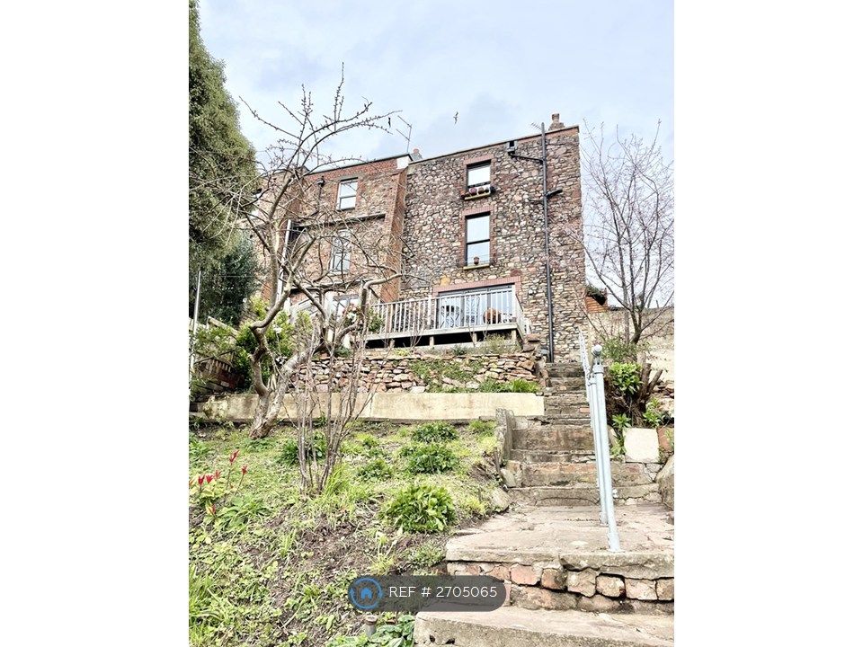 Property photo 2 of 29