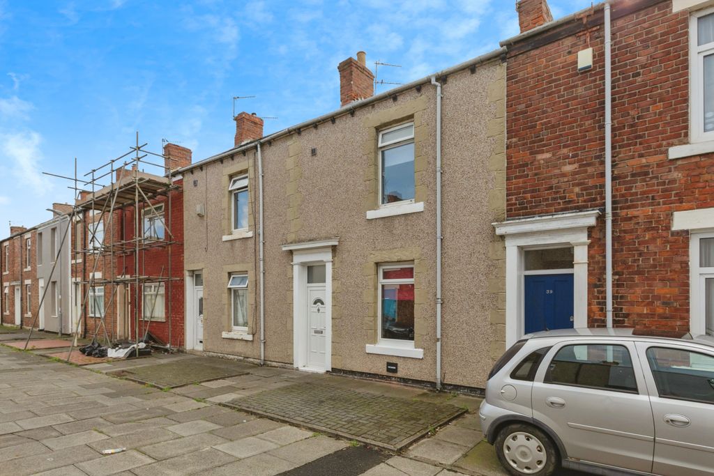 Property photo 1 of 15