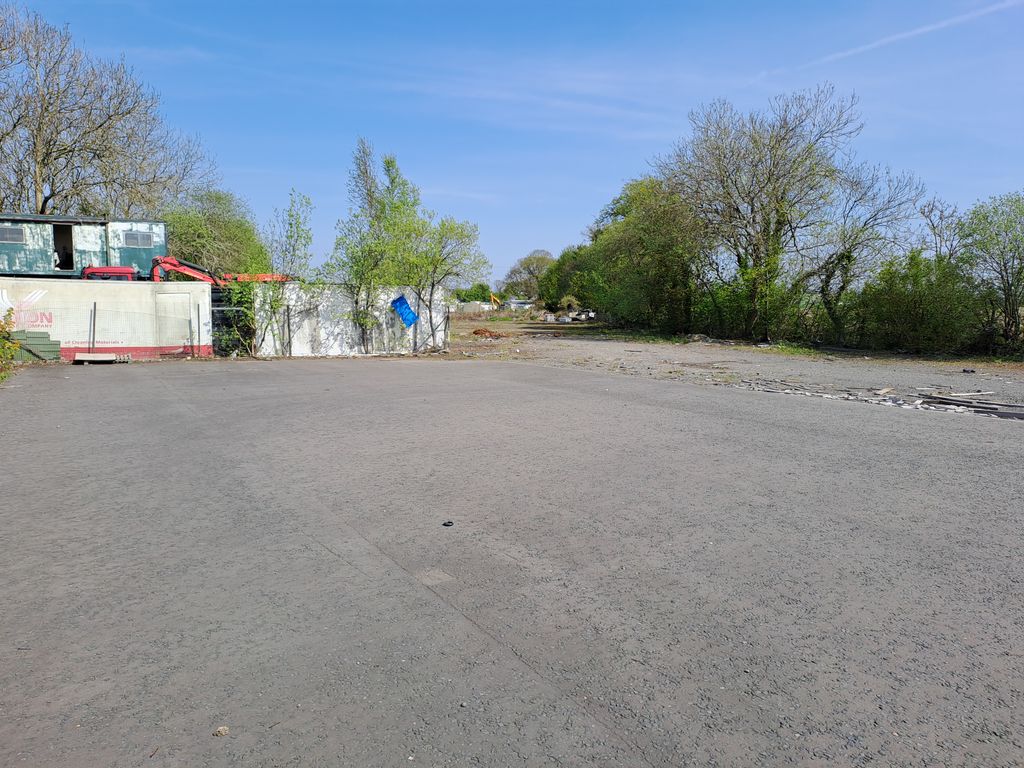 Property photo 1 of 3