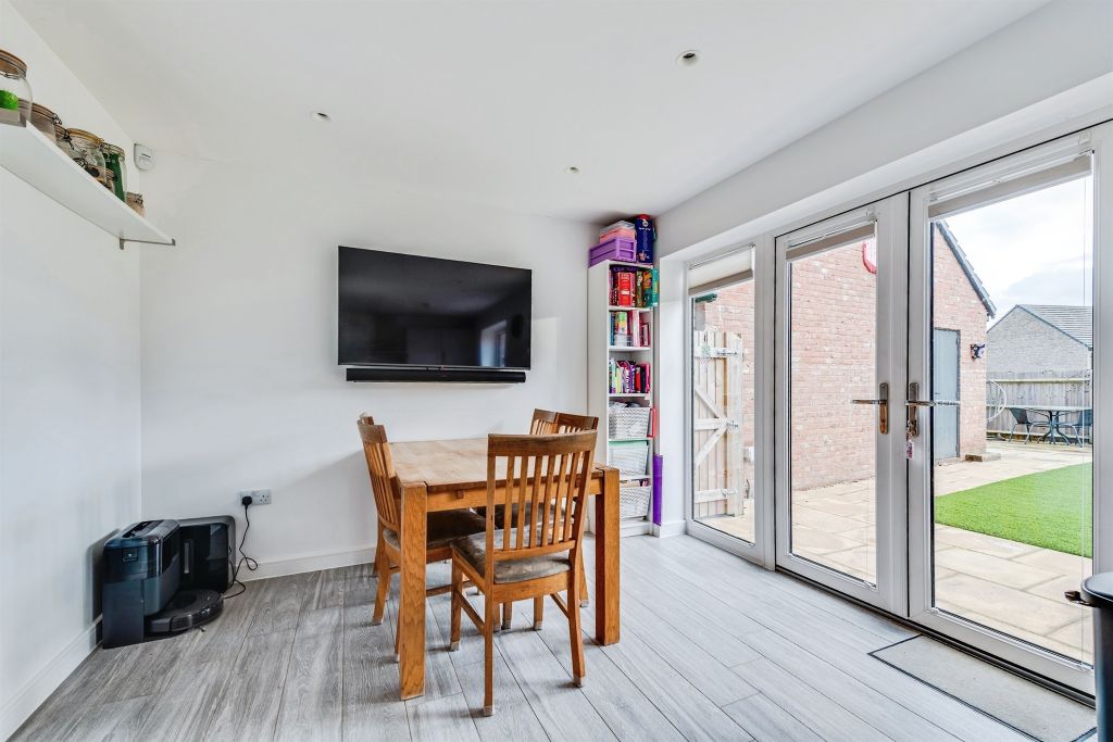 Property photo 3 of 24