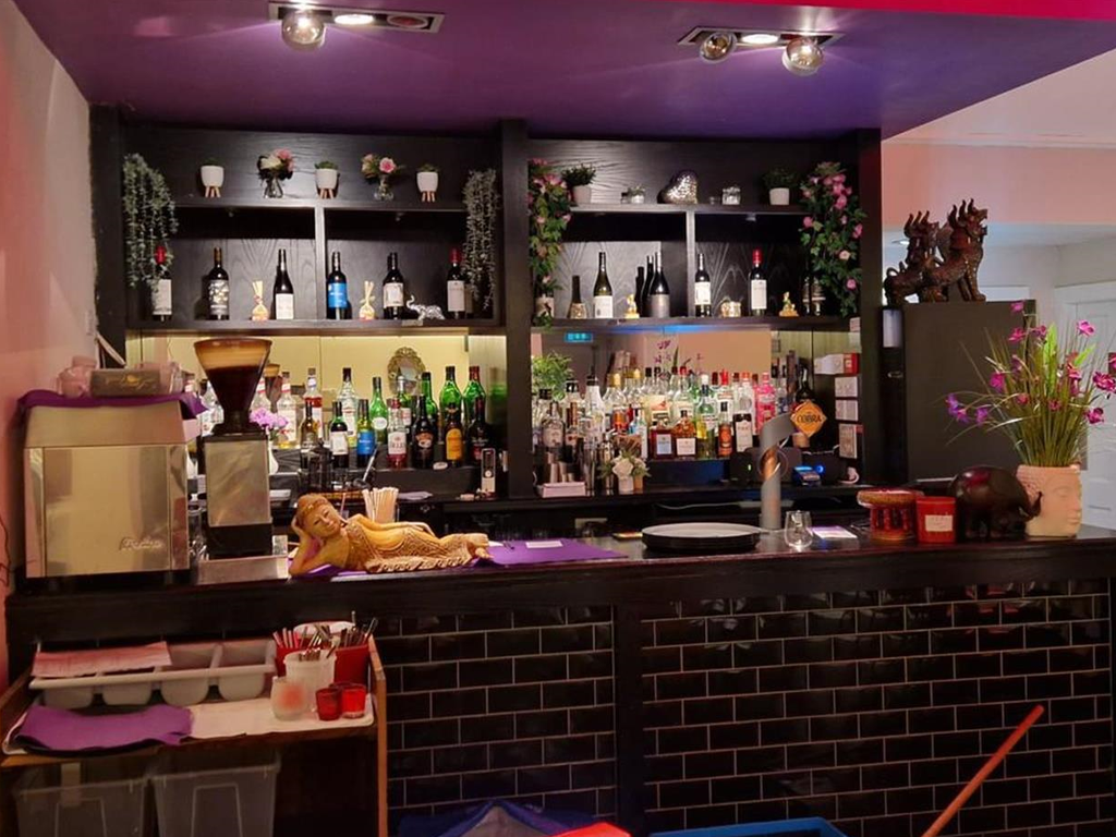 Property photo 1 of 7 Photo 0