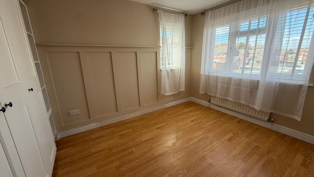 Additional image 4 of 4 bed detached house to rentMillers Vale, Cannock WS12