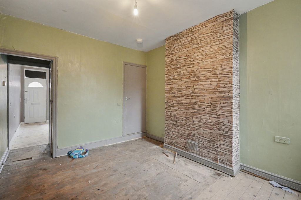 Property photo 3 of 21 74 Sutherland Road, Normanton, Derby, De23 8Rw