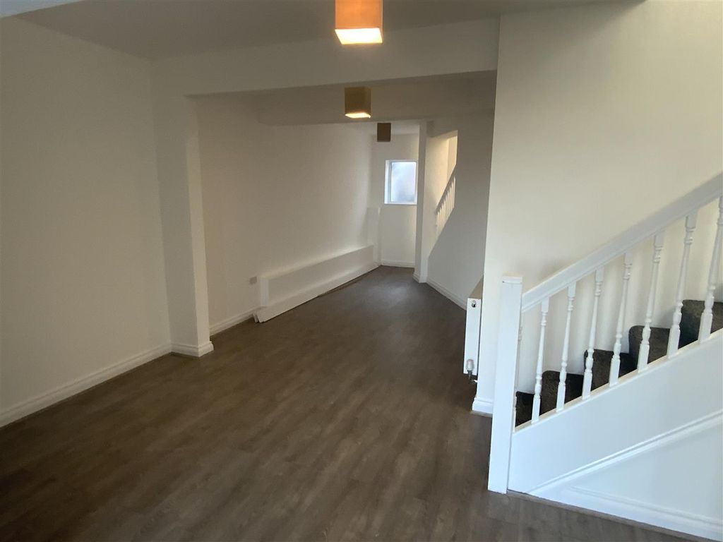 Property photo 2 of 14 Img_5457.Jpeg