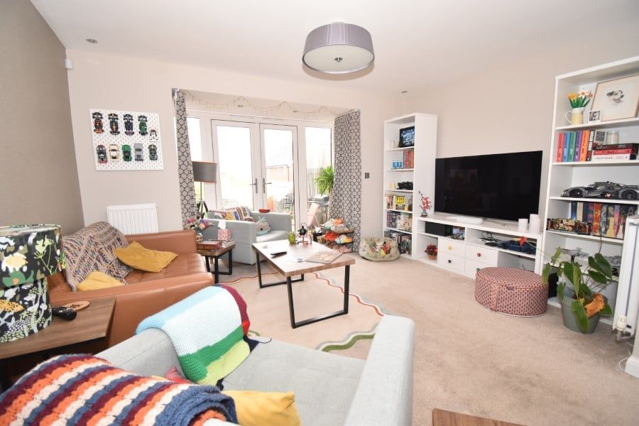 Property photo 2 of 14