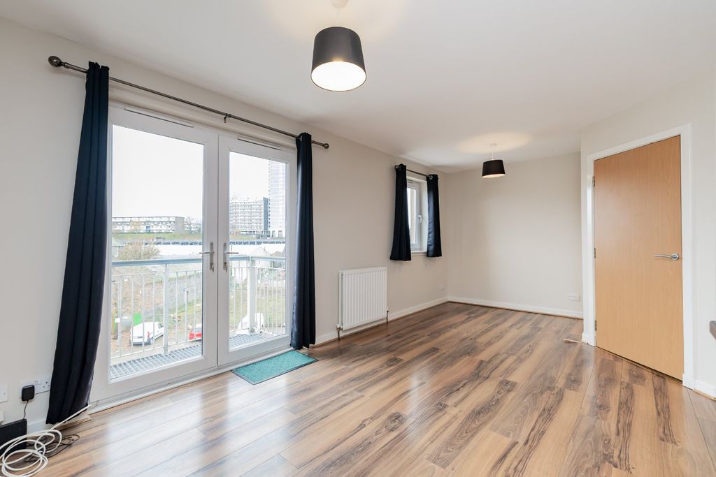 Property photo 2 of 13 Photo 2