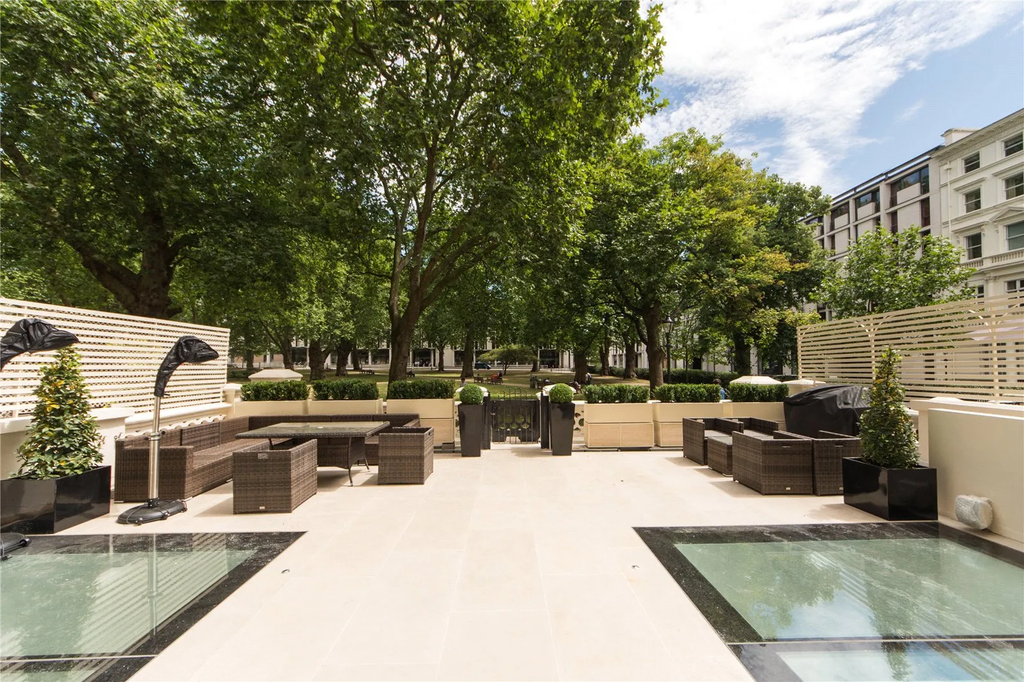 Property photo 2 of 12 Photo 6