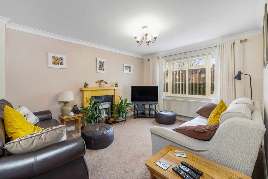 Property photo 2 of 27 20 Greenwich Avenue (Holbeach)-20