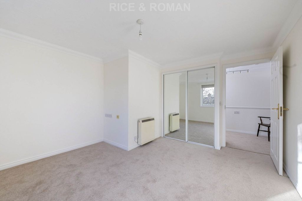 Additional image 7 of 1 bed flat for salePassfield Lodge, Lightwater GU18