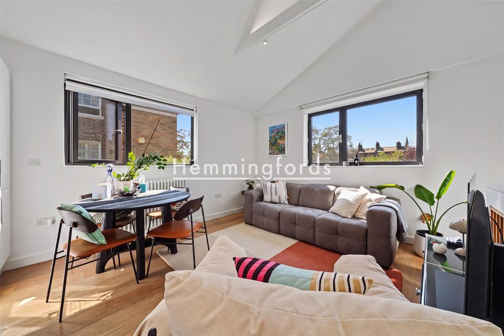 Property photo 1 of 14 Barnsbury Terrace N1-15.Jpg