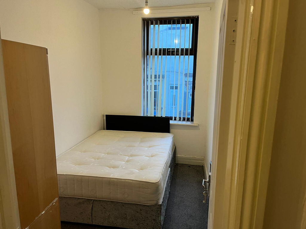 Property photo 1 of 3