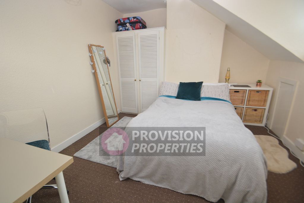 Property photo 2 of 9 Photo