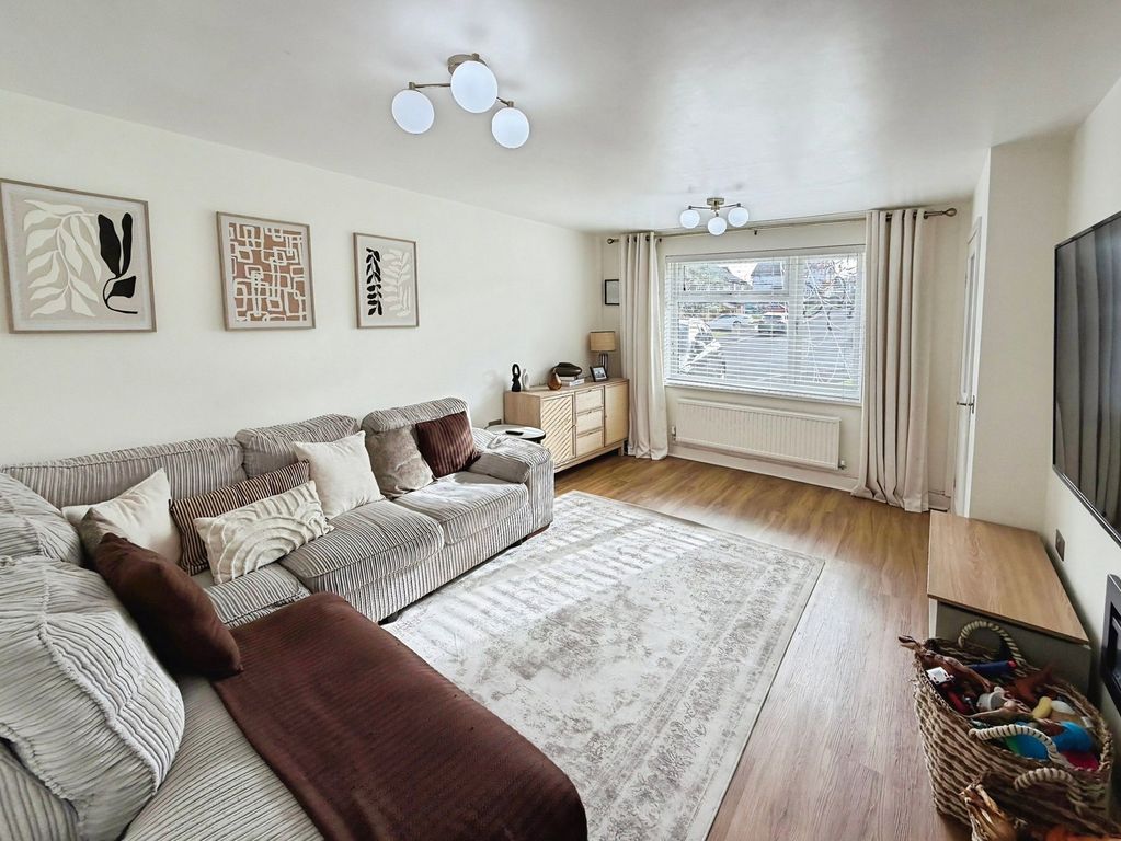Property photo 3 of 25