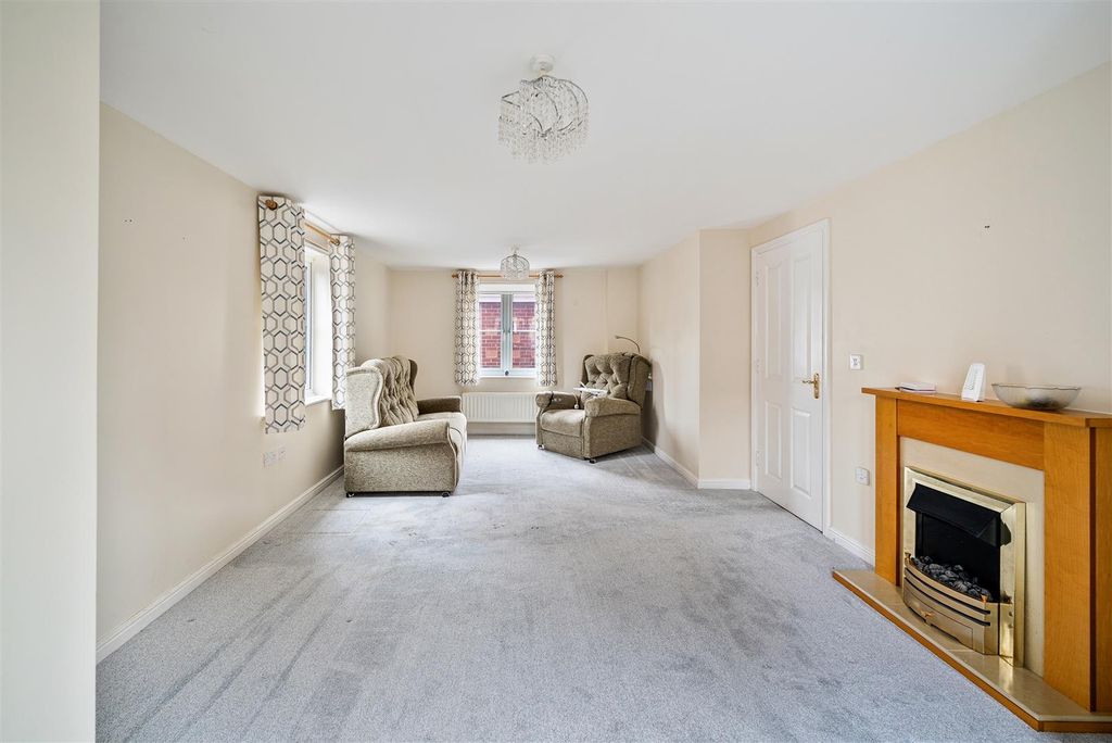 Property photo 3 of 12 Living Room