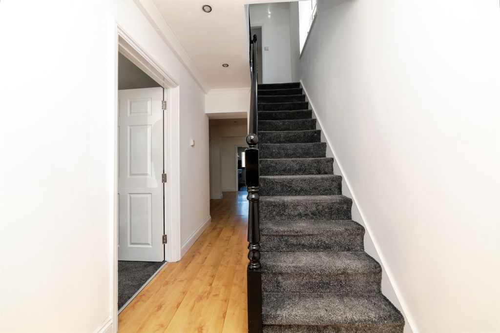 Additional image 8 of 4 bed semi-detached house for saleBedford Road, Letchworth Garden City SG6