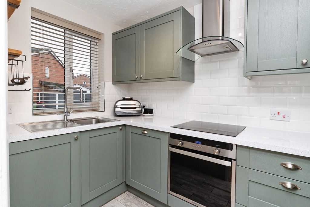 Property photo 2 of 15