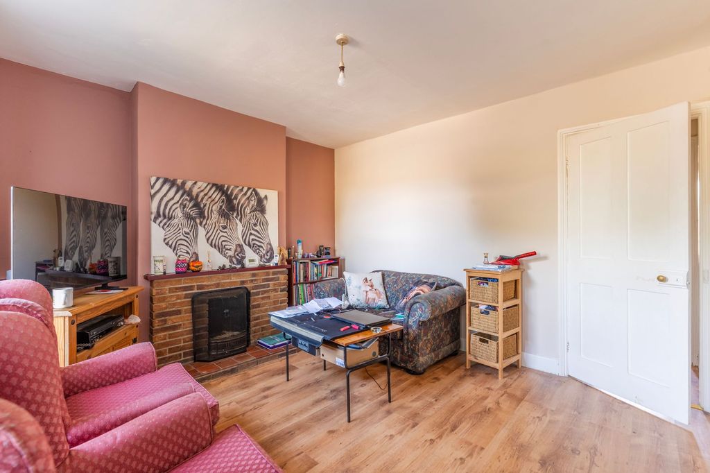 Property photo 3 of 15