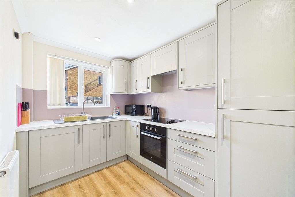 Property photo 2 of 11 Picture No. 11