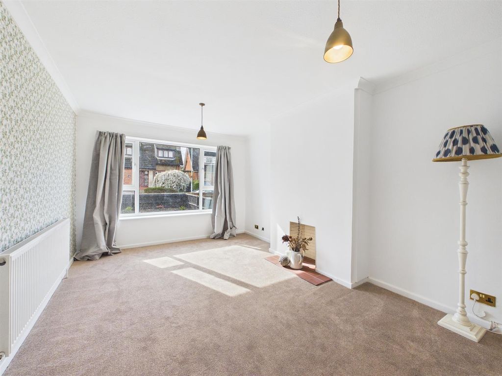 Property photo 3 of 11 Lounge Diner