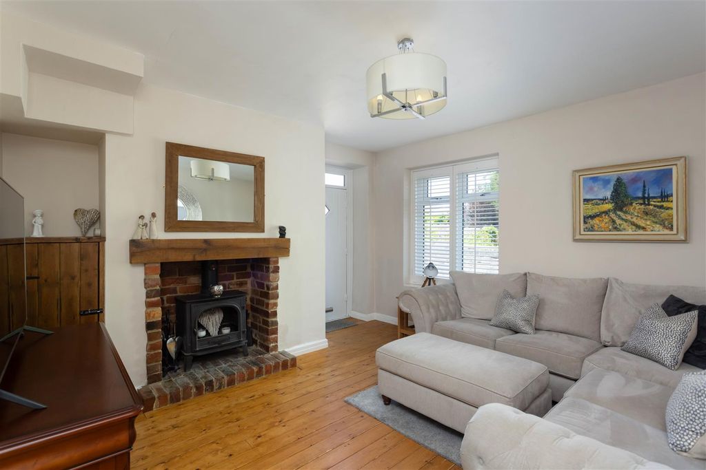 Property photo 3 of 9 00006.Jpg