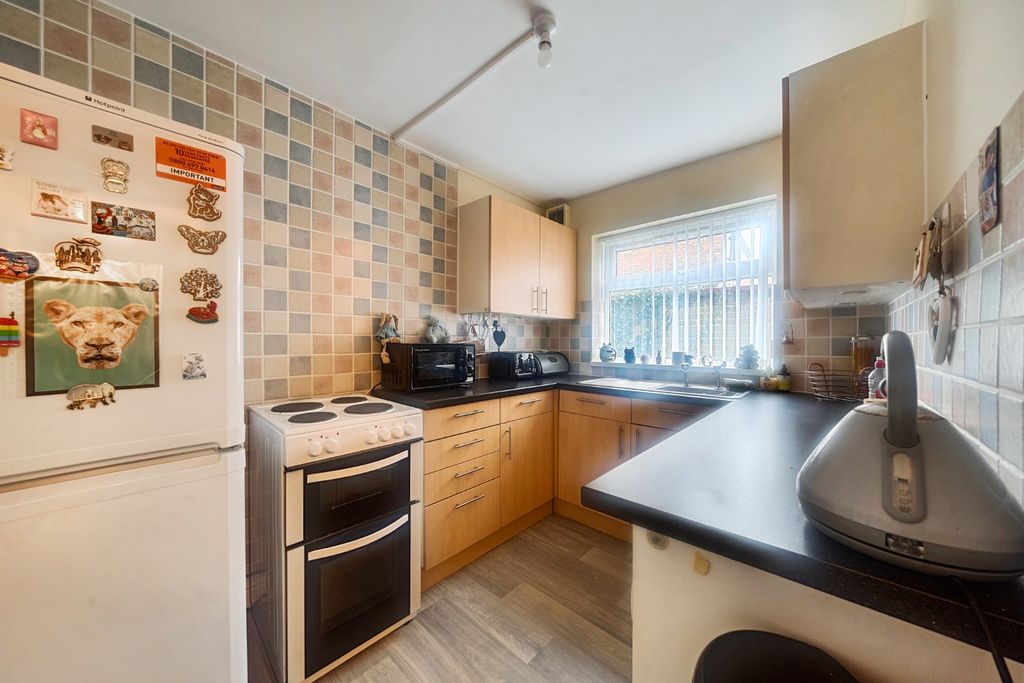 Property photo 3 of 26 Picture No. 15