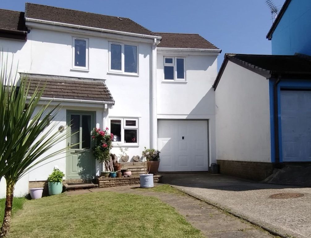 Property photo 1 of 25
