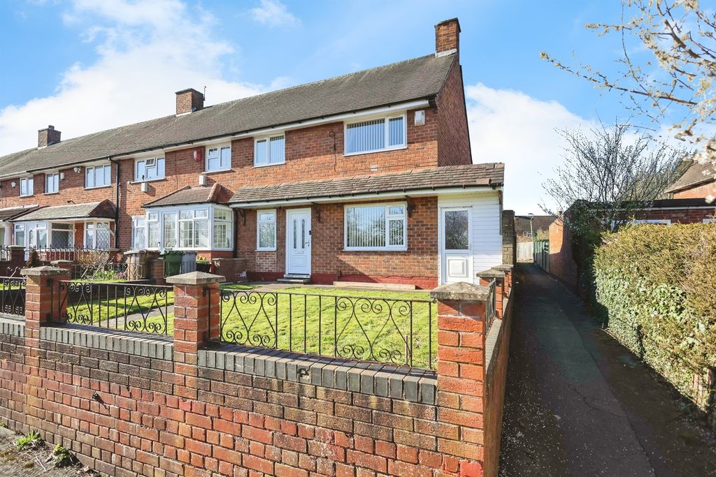 Property photo 2 of 17