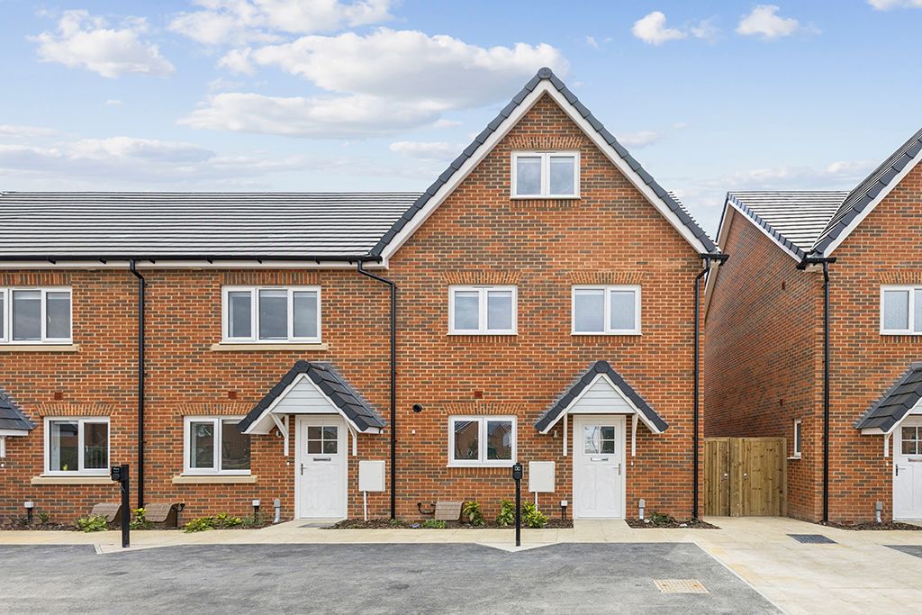 Property photo 1 of 17 Aslin Plus External